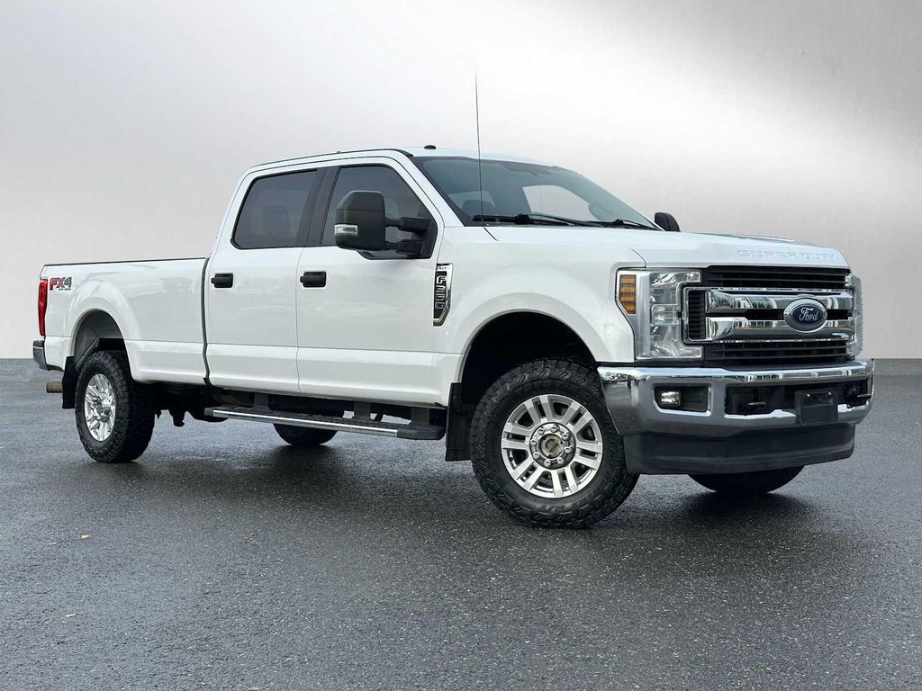 2019 Ford F-350 Super Duty XLT Crew Cab 4WD