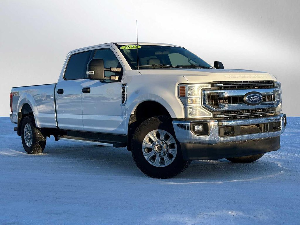 2022 Ford F-350 Super Duty XLT Crew Cab 4WD