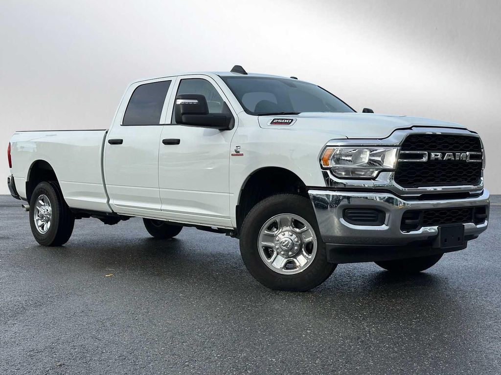 2024 RAM 2500 Tradesman Crew Cab LB 4WD