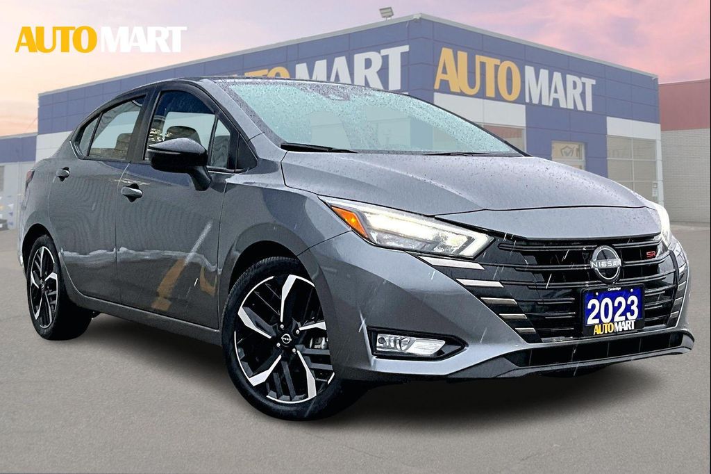 Nissan Versa SR FWD 2023
