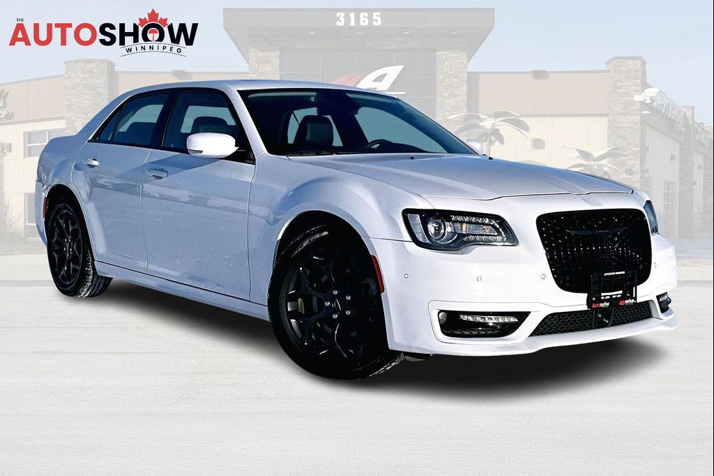 Chrysler 300 Touring L AWD 2023