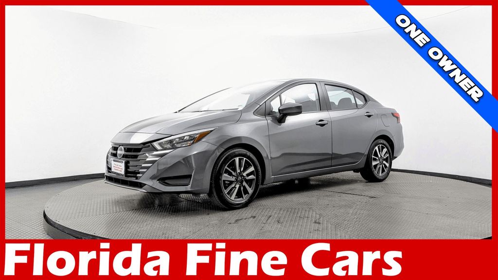 2025 Nissan Versa SV FWD