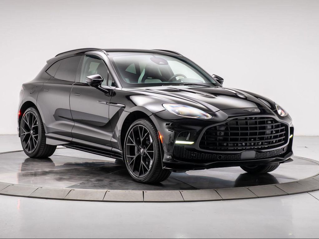 2025 Aston Martin DBX 707 AWD