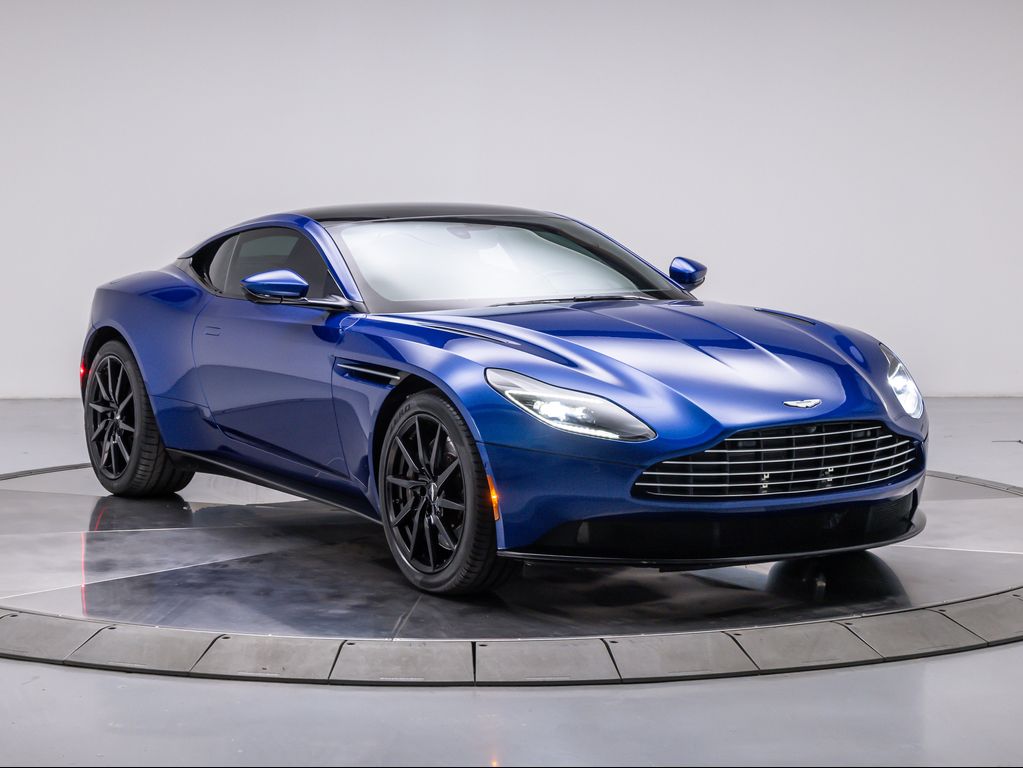 2019 Aston Martin DB11 V8 Coupe RWD