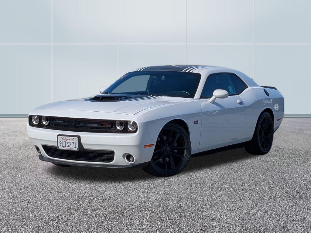 2018 Dodge Challenger R/T Shaker RWD