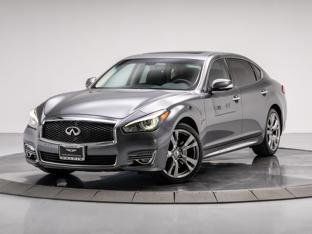 2018 INFINITI Q70L 3.7 Luxe RWD