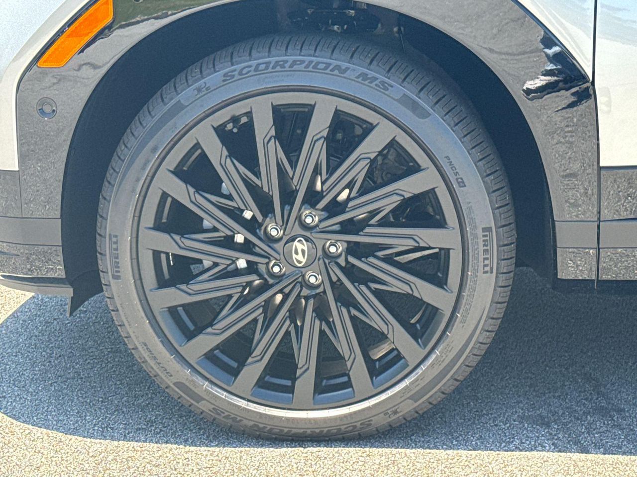 New 2024 Shimmering Silver HYUNDAI Calligraphy FWD image 14