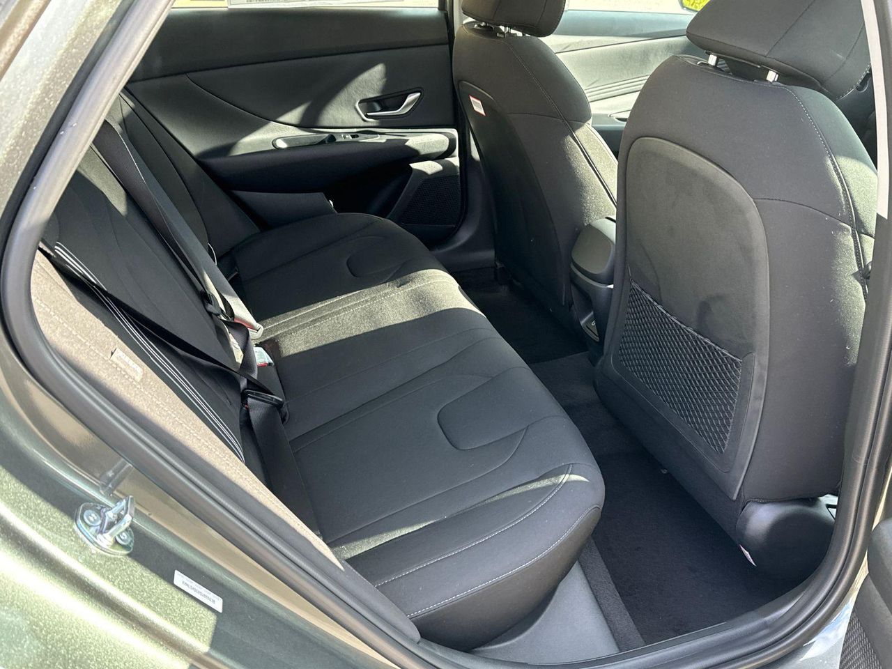 2025 Hyundai Elantra SEL Convenience photo 15