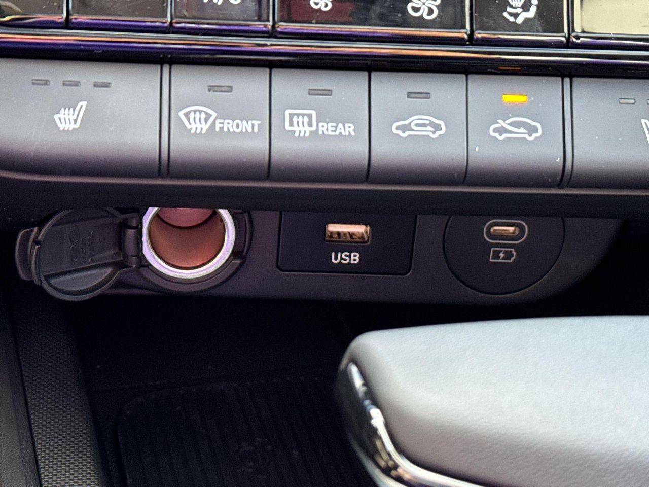 2025 Hyundai Elantra SEL Convenience photo 30
