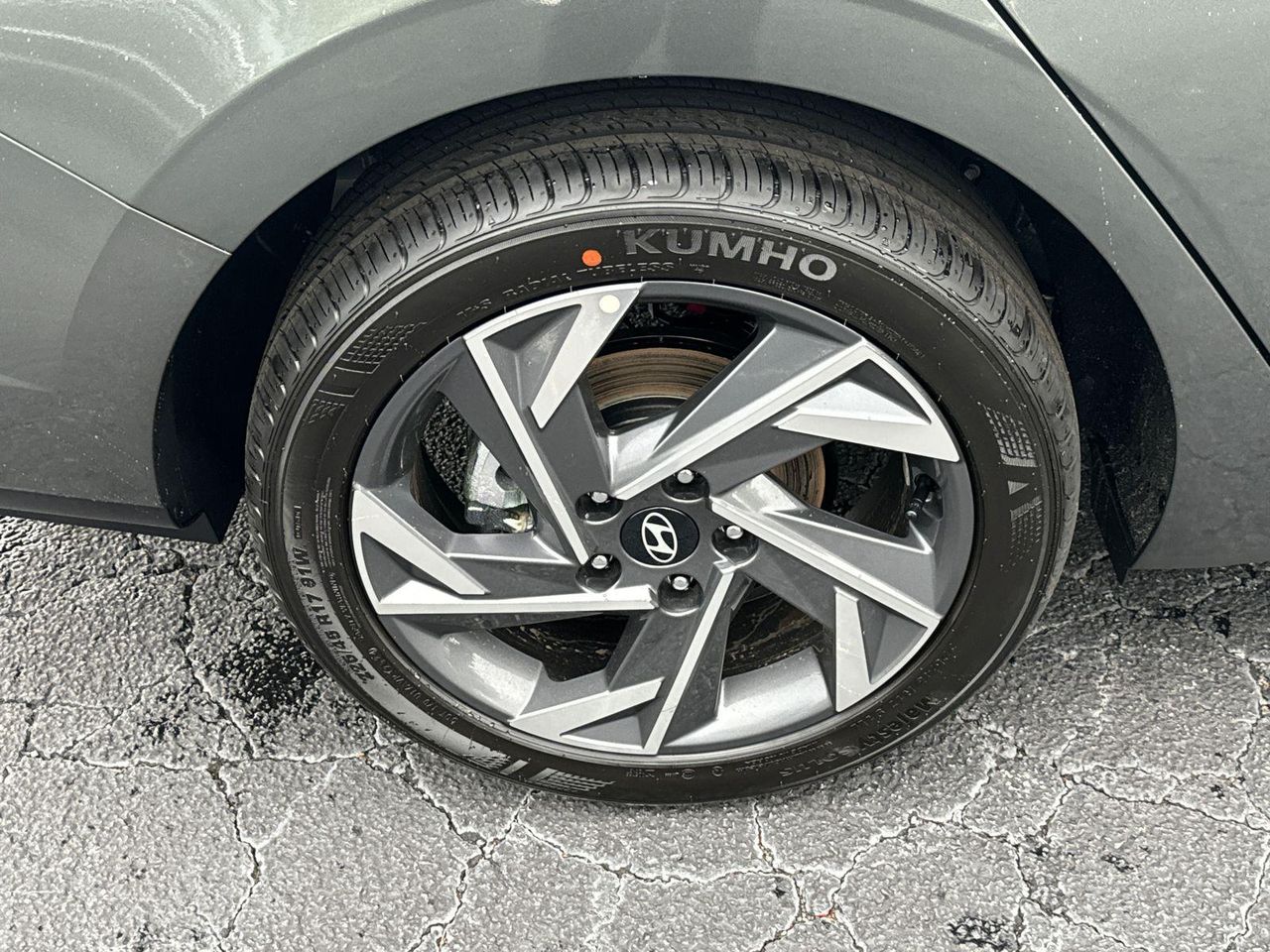 2025 Hyundai Elantra SEL Convenience photo 17