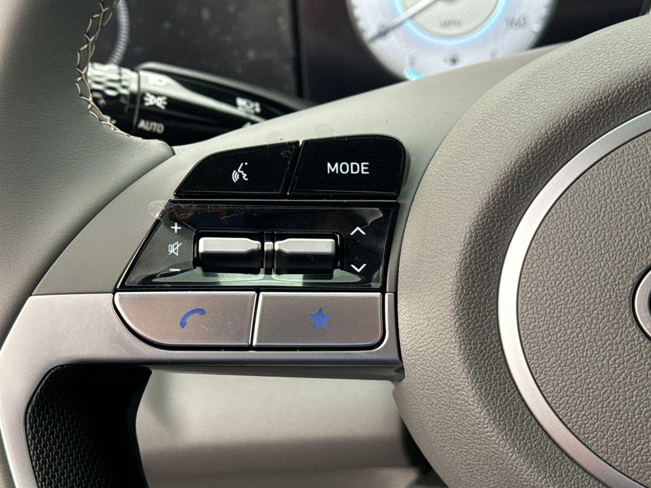 2025 Hyundai Elantra SEL Convenience photo 26