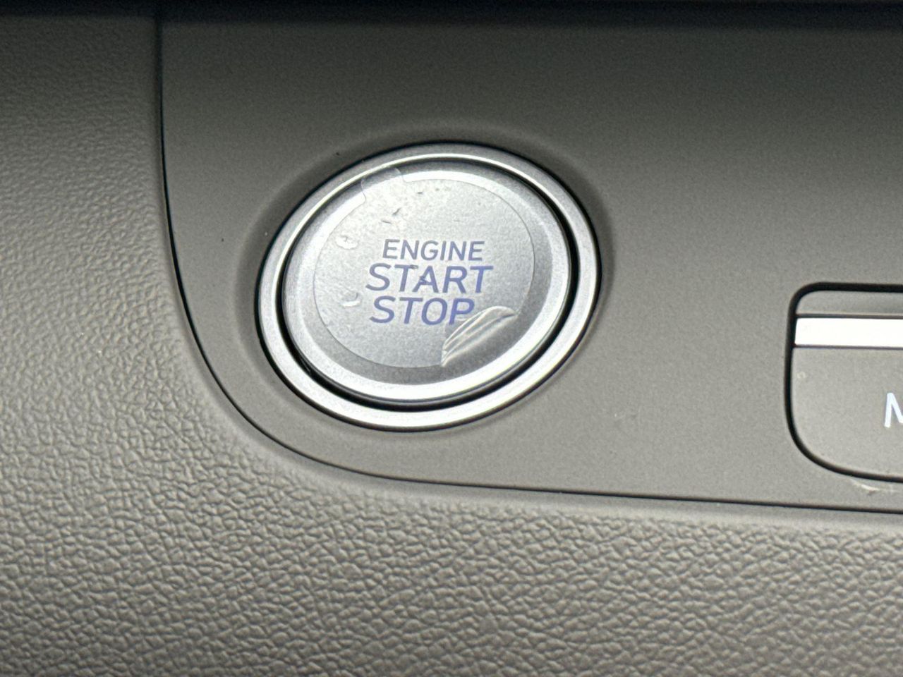 2025 Hyundai Elantra SEL Convenience photo 34