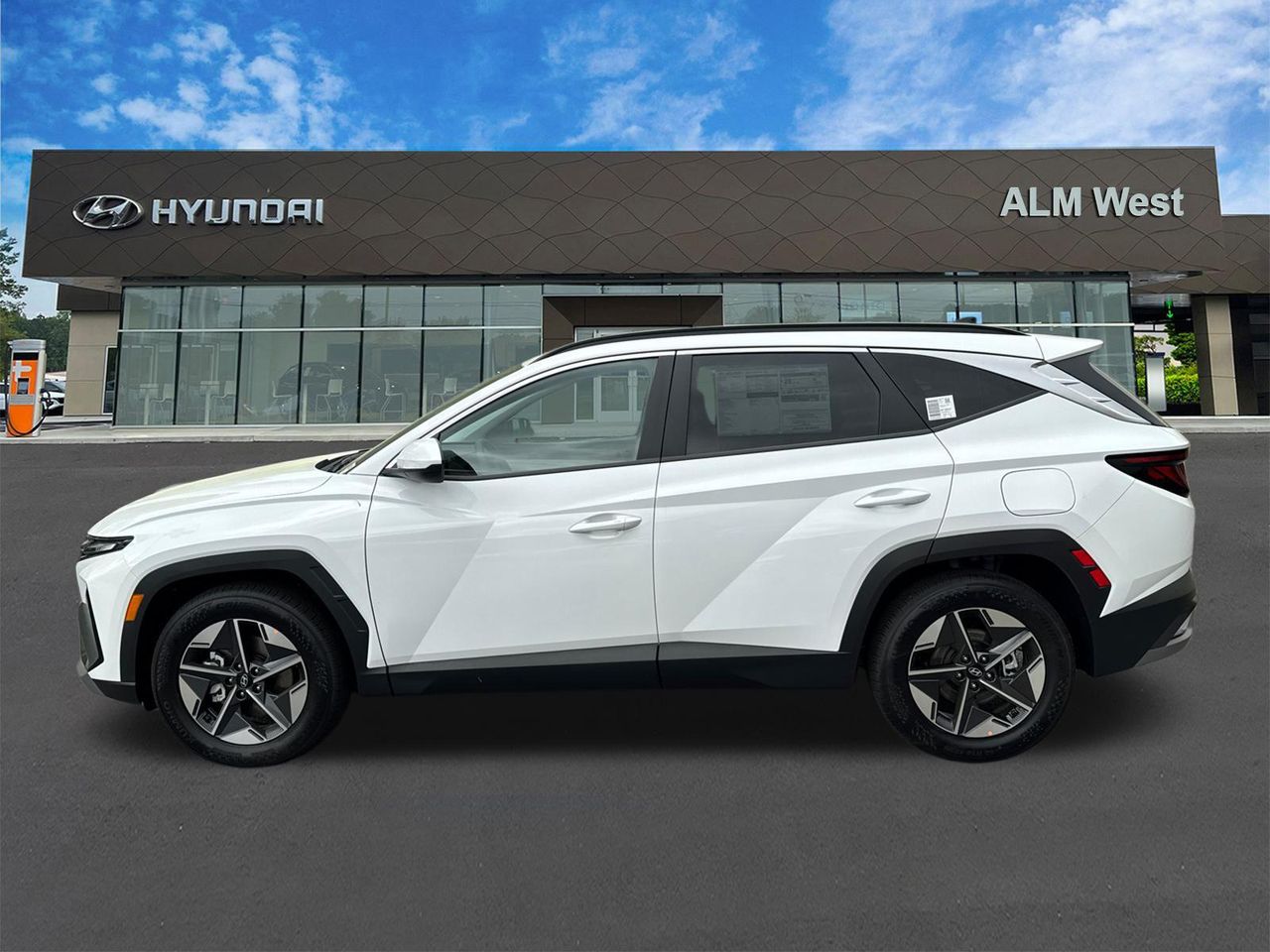 2025 Hyundai Tucson SEL - Photo 9
