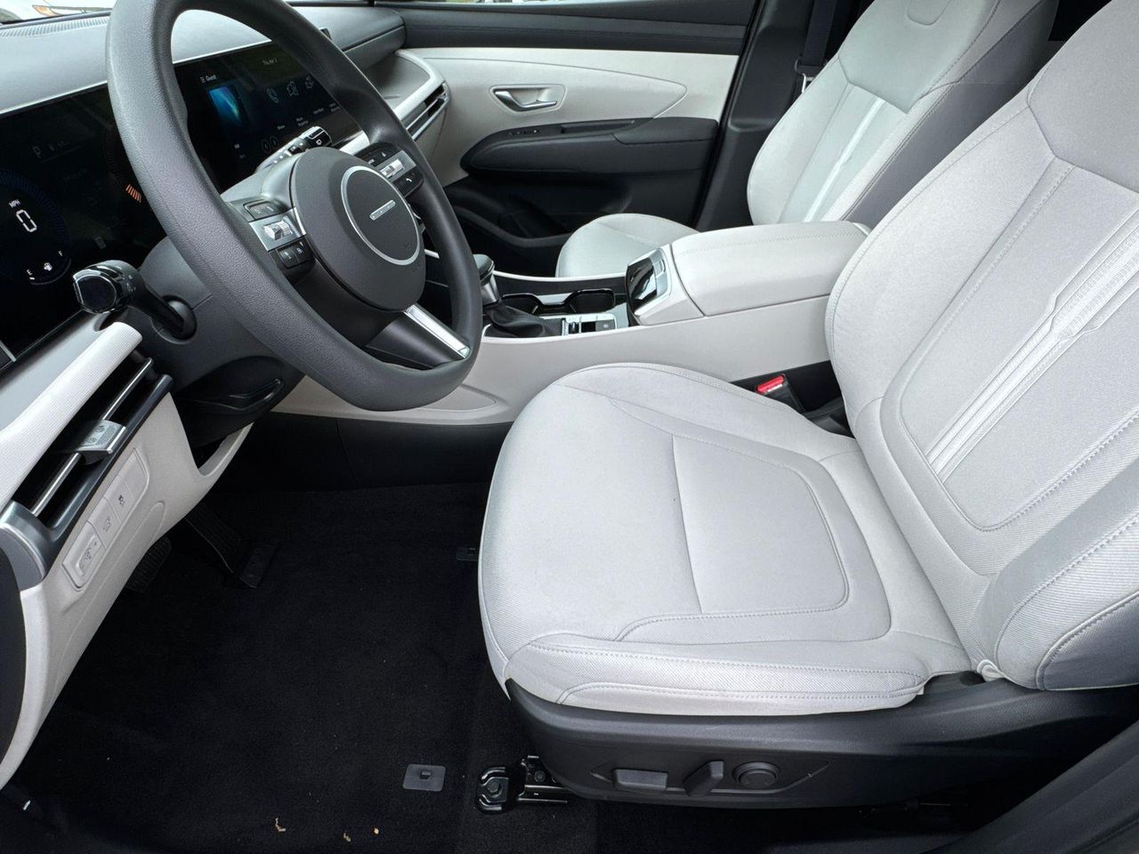 2025 Hyundai Tucson SEL - Photo 10
