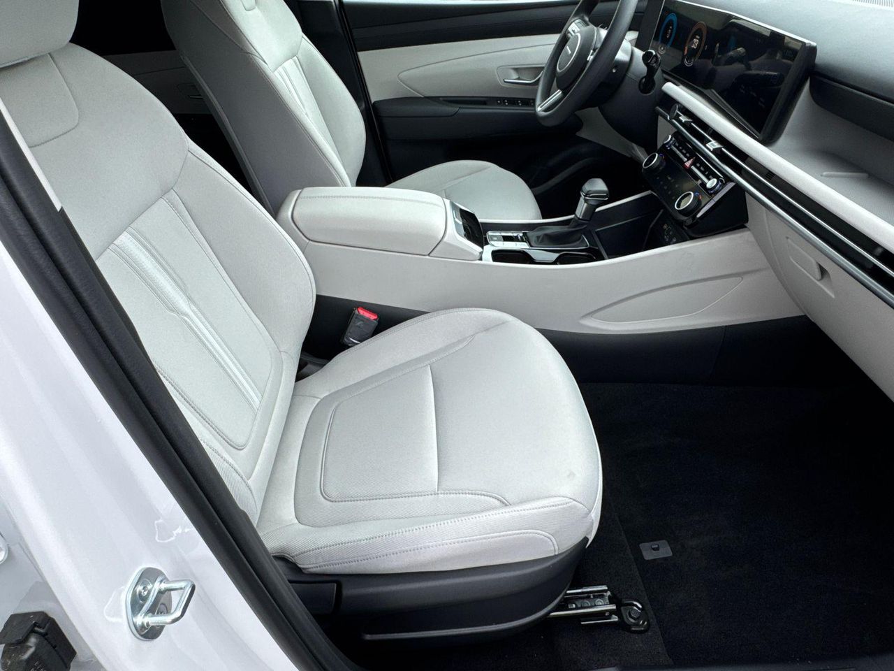 2025 Hyundai Tucson SEL - Photo 14
