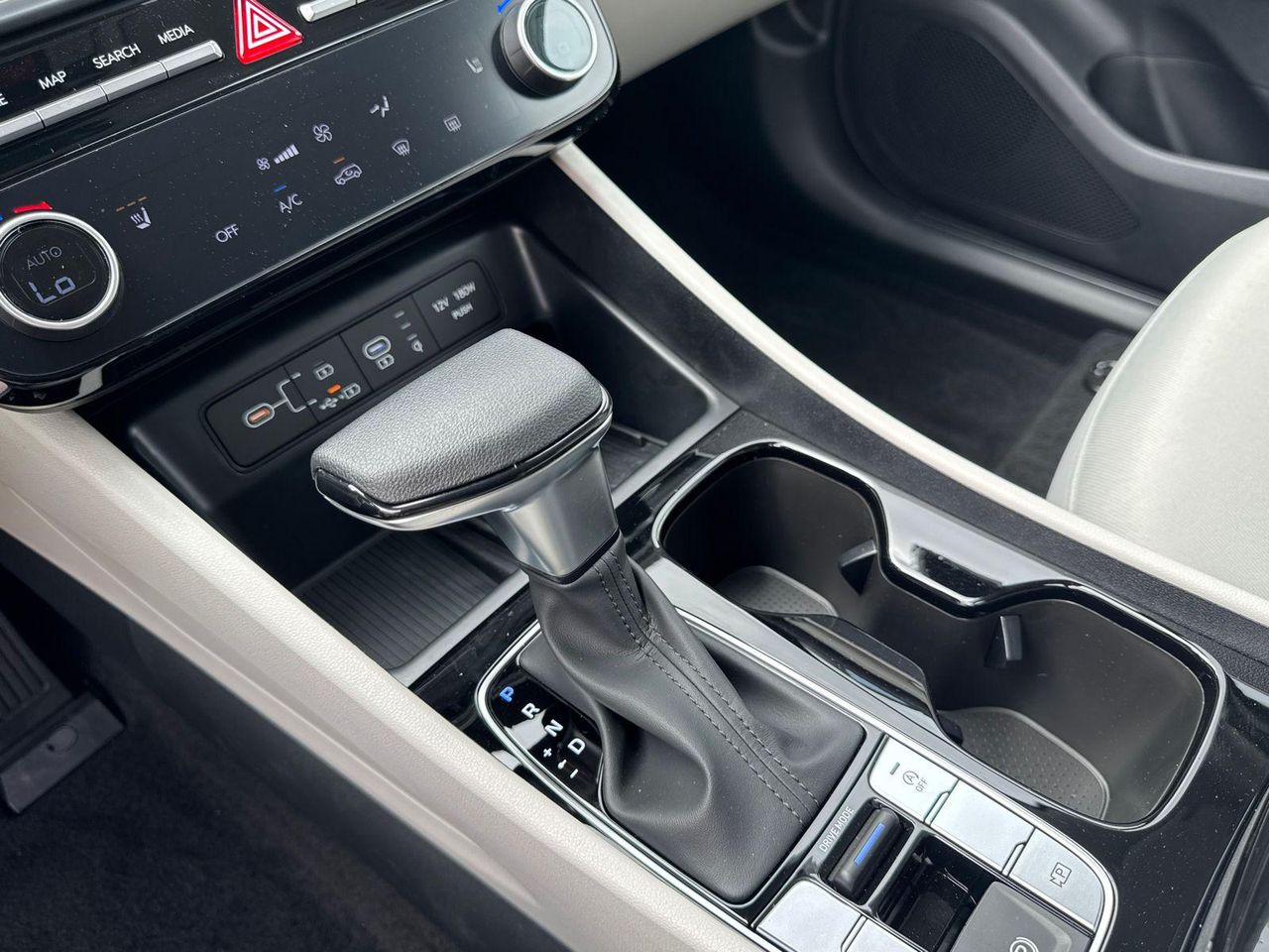 2025 Hyundai Tucson SEL - Photo 29