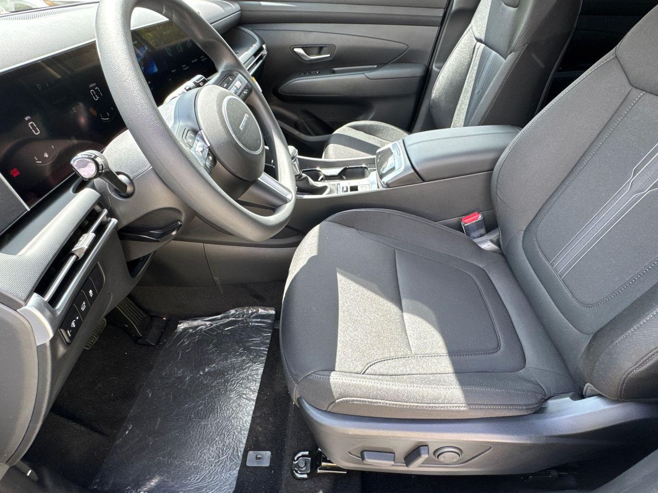 2025 Hyundai Tucson SEL - Photo 10