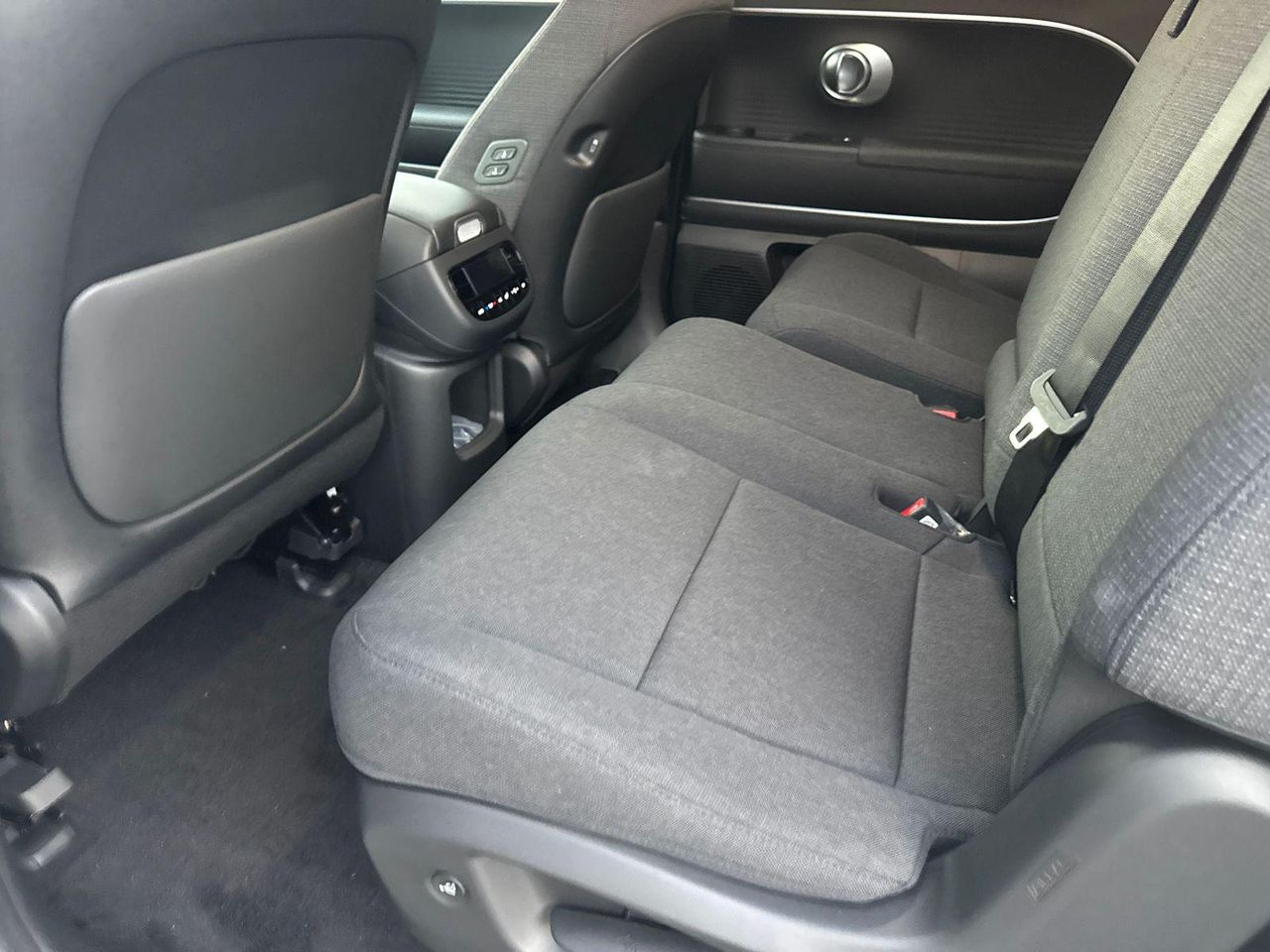 New 2026 Snow White Pearl HYUNDAI SE image 20