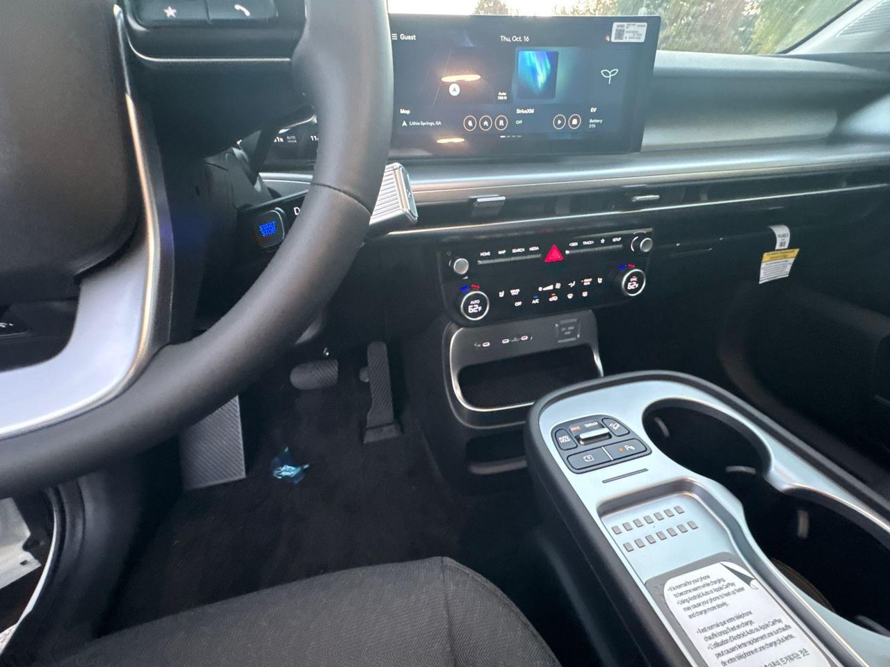 New 2026 Snow White Pearl HYUNDAI SE image 29