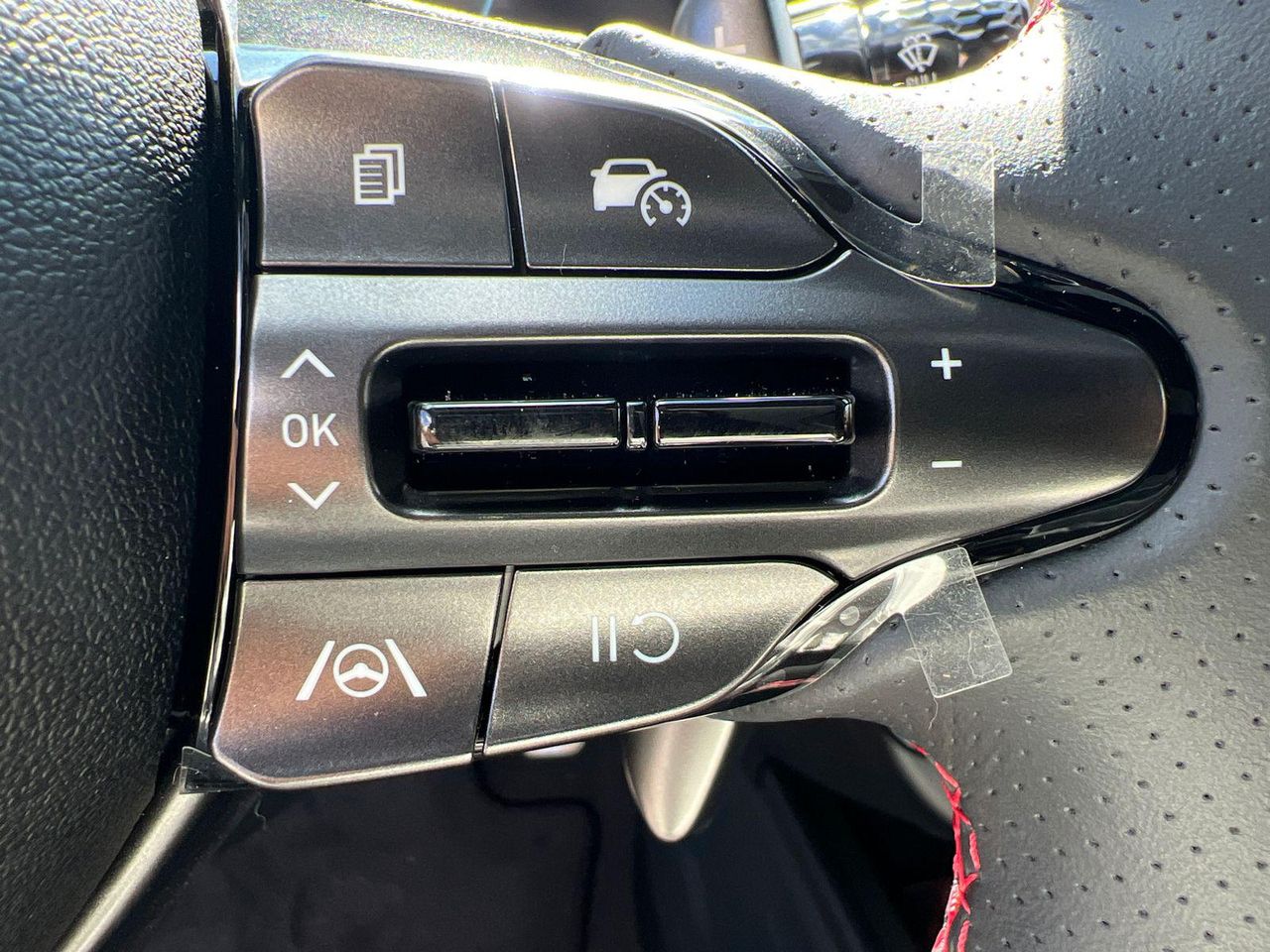 2025 Hyundai Elantra N Line - Photo 26