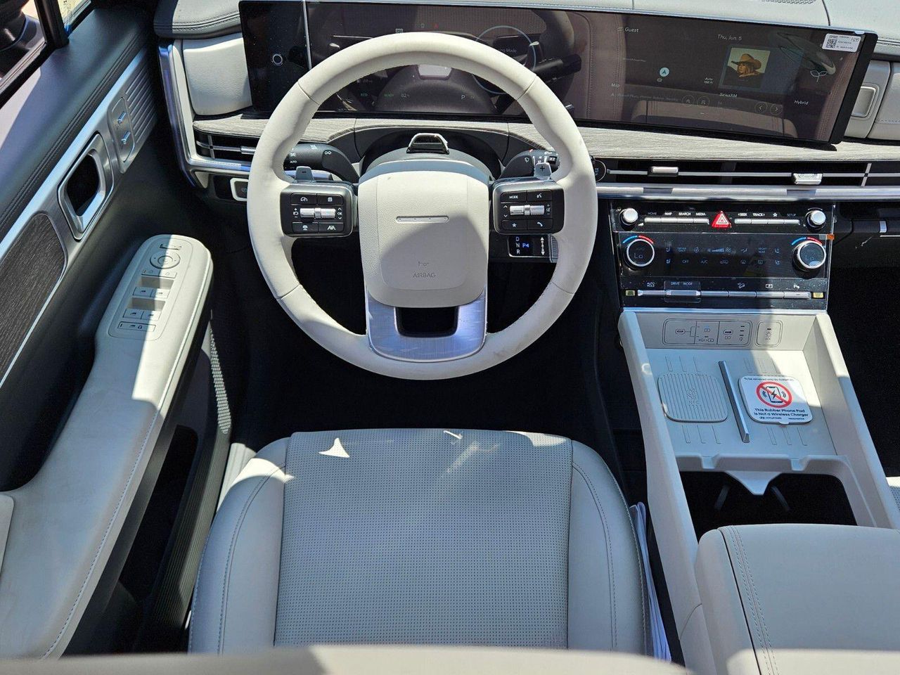 2025 Hyundai Santa Fe Limited - Photo 7