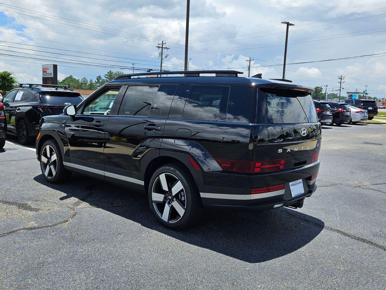 2025 Hyundai Santa Fe Limited - Photo 9