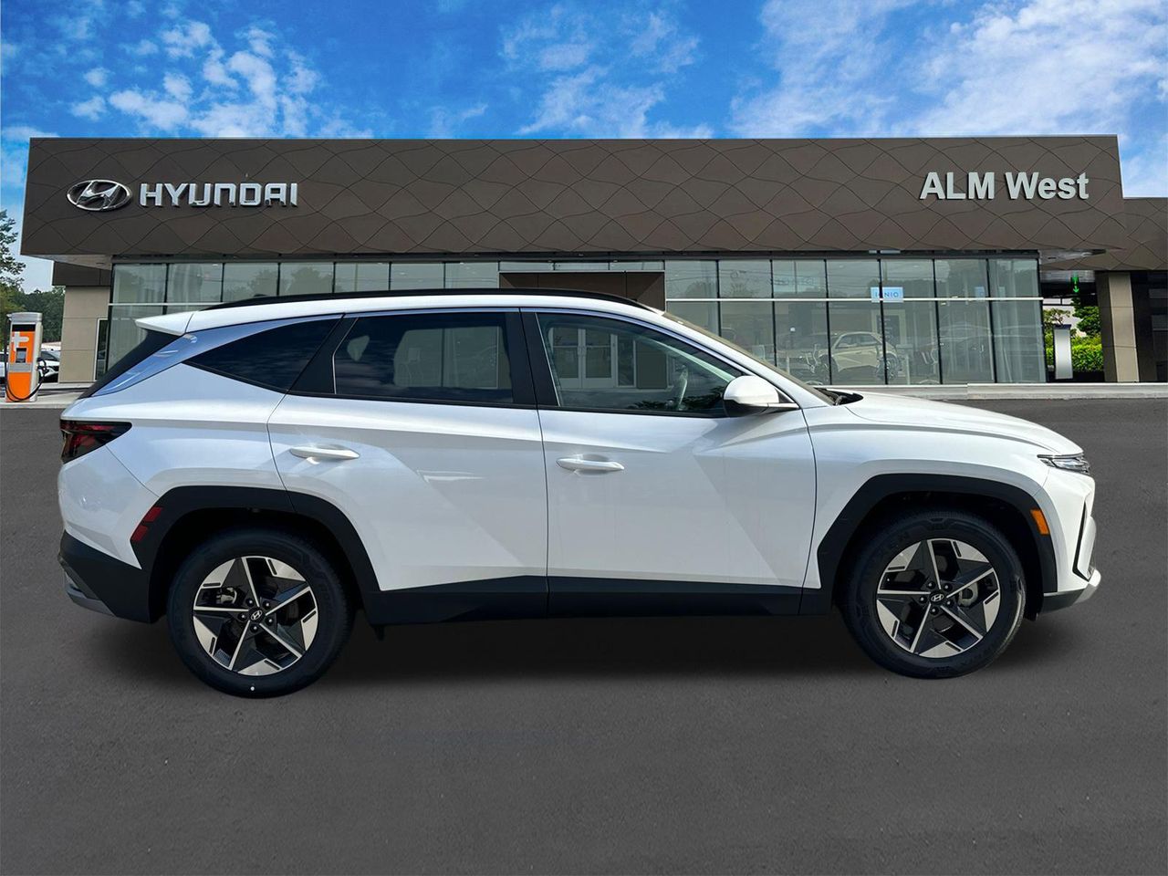 2025 Hyundai Tucson SEL photo 4