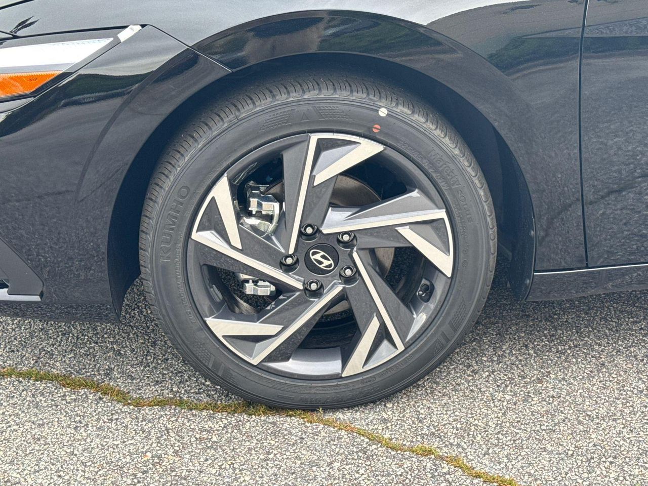 2025 Hyundai Elantra SEL Sport photo 8