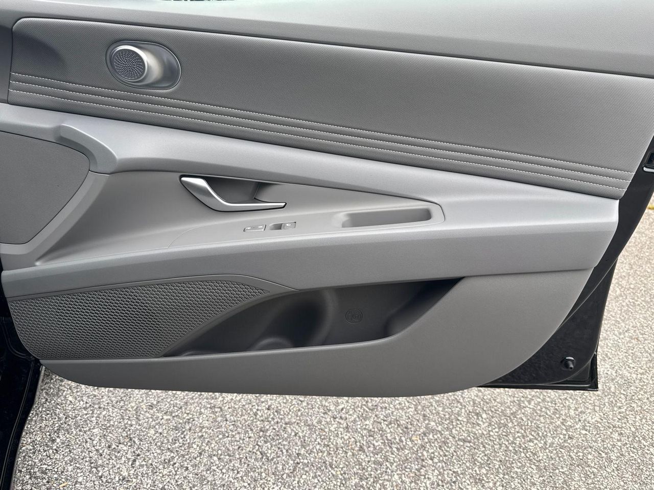 2025 Hyundai Elantra SEL Sport photo 11
