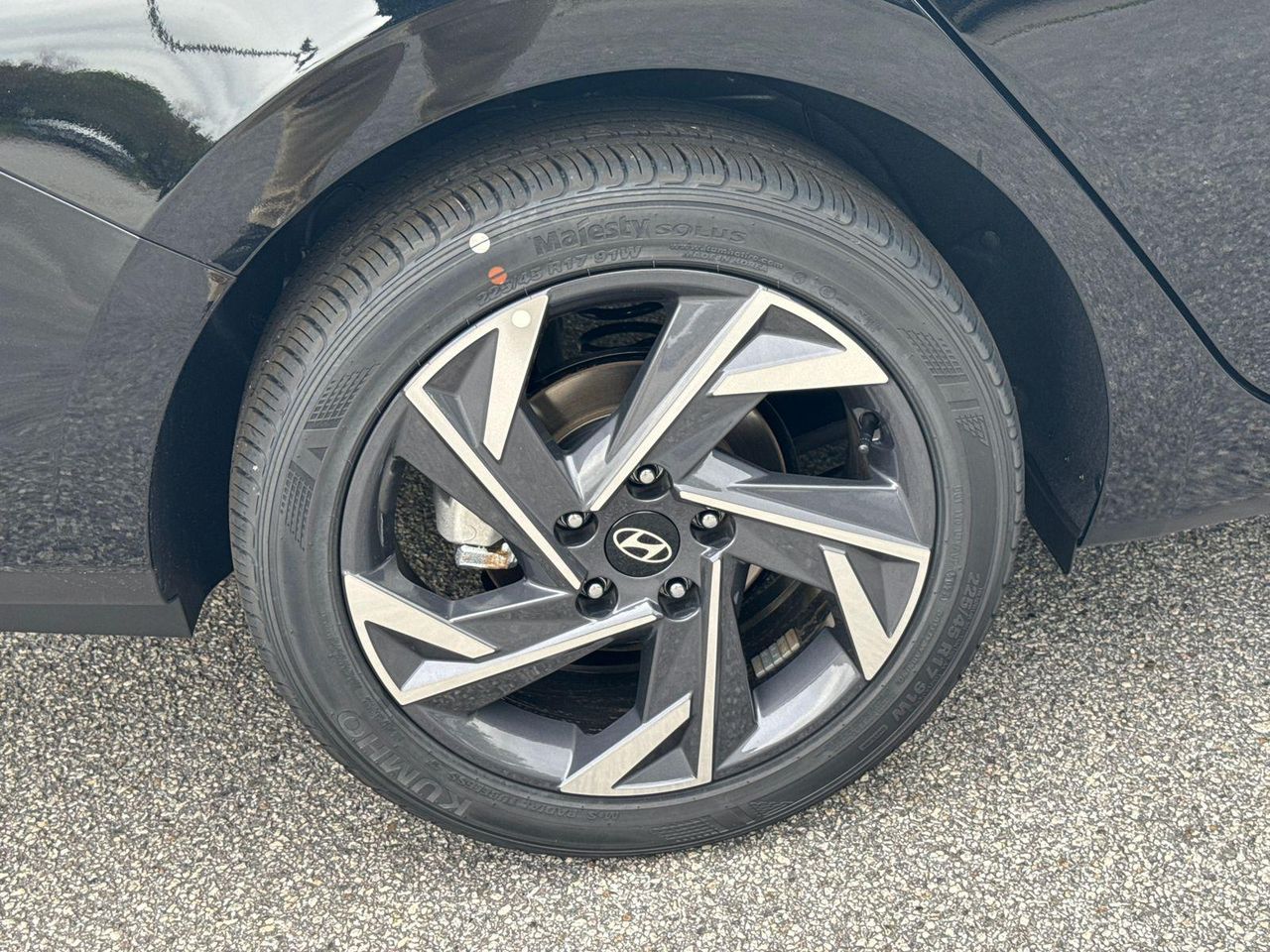 2025 Hyundai Elantra SEL Sport photo 14