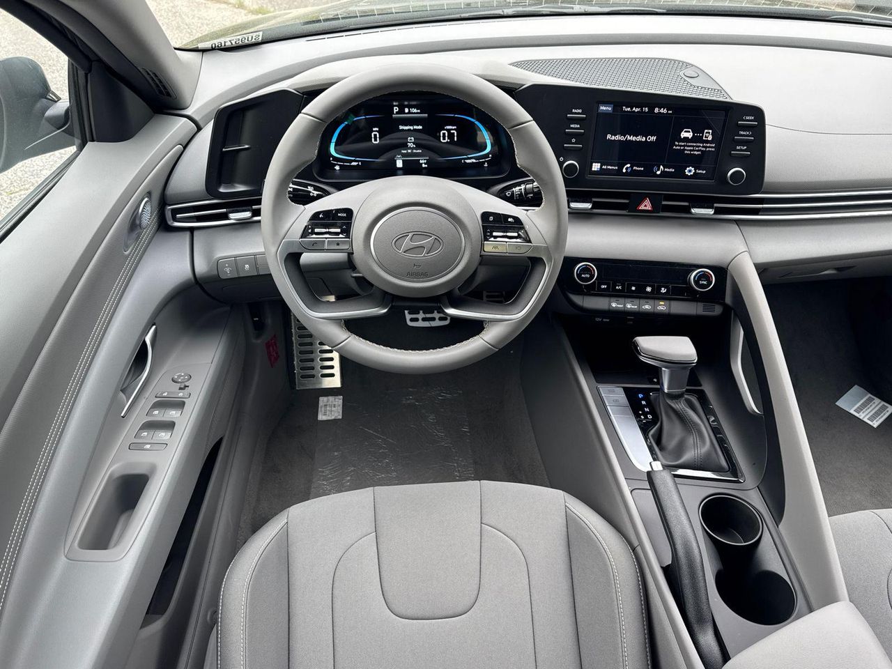 2025 Hyundai Elantra SEL Sport photo 19
