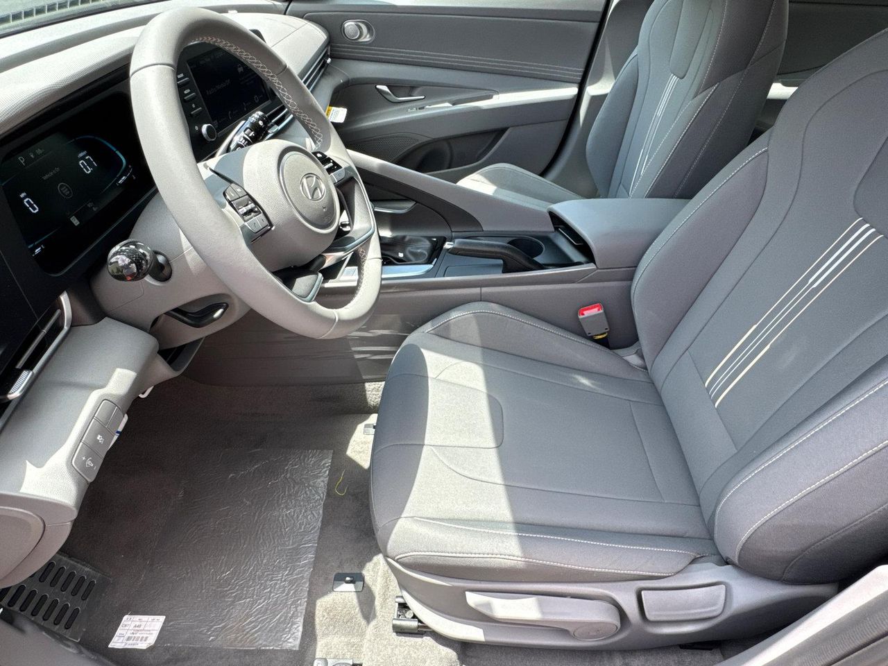 New 2025 Gray Hyundai SEL Sport image 10