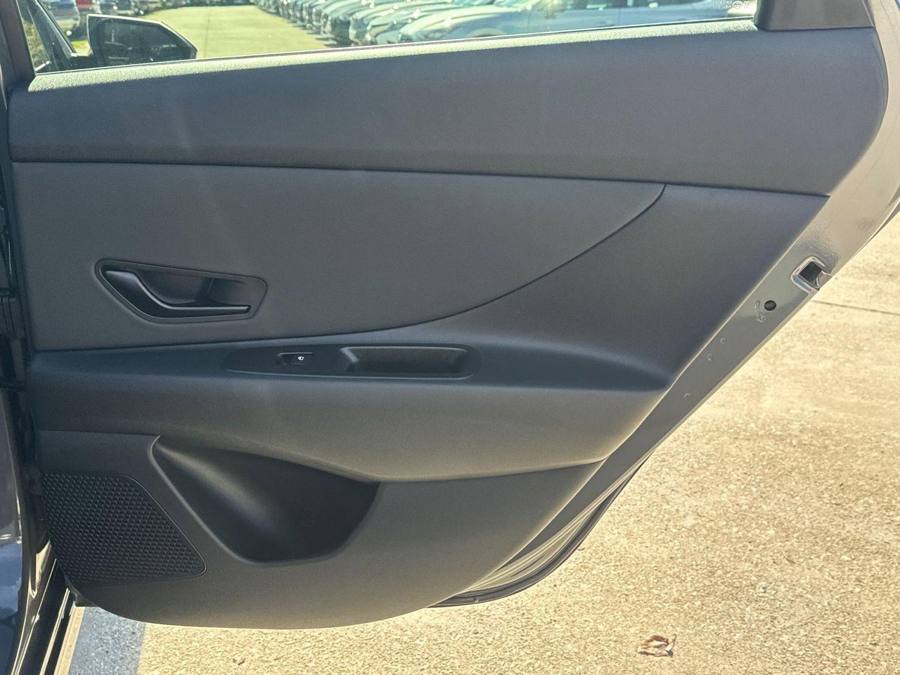 2025 Hyundai Elantra SEL Sport photo 16