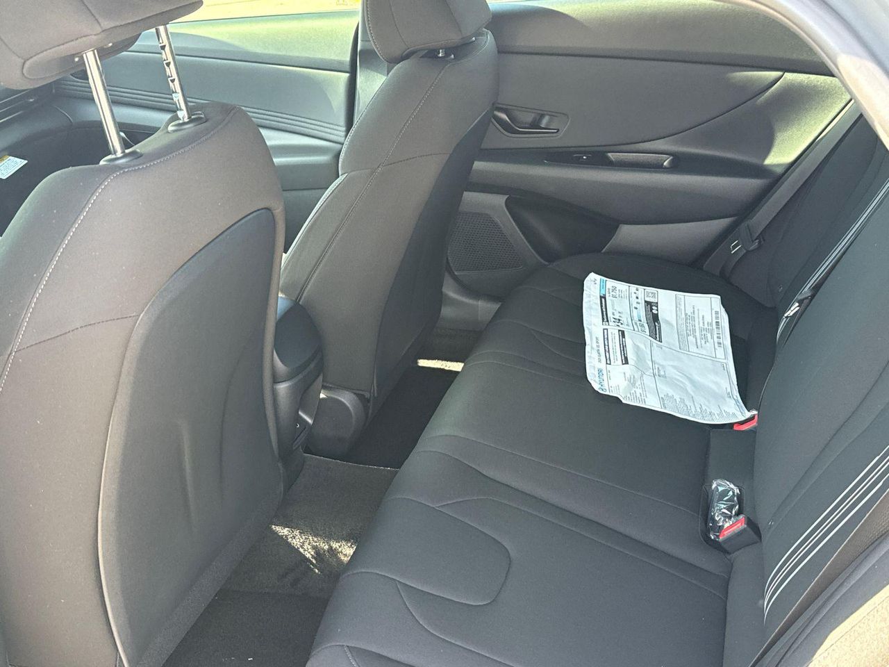 2025 Hyundai Elantra SEL Sport photo 20