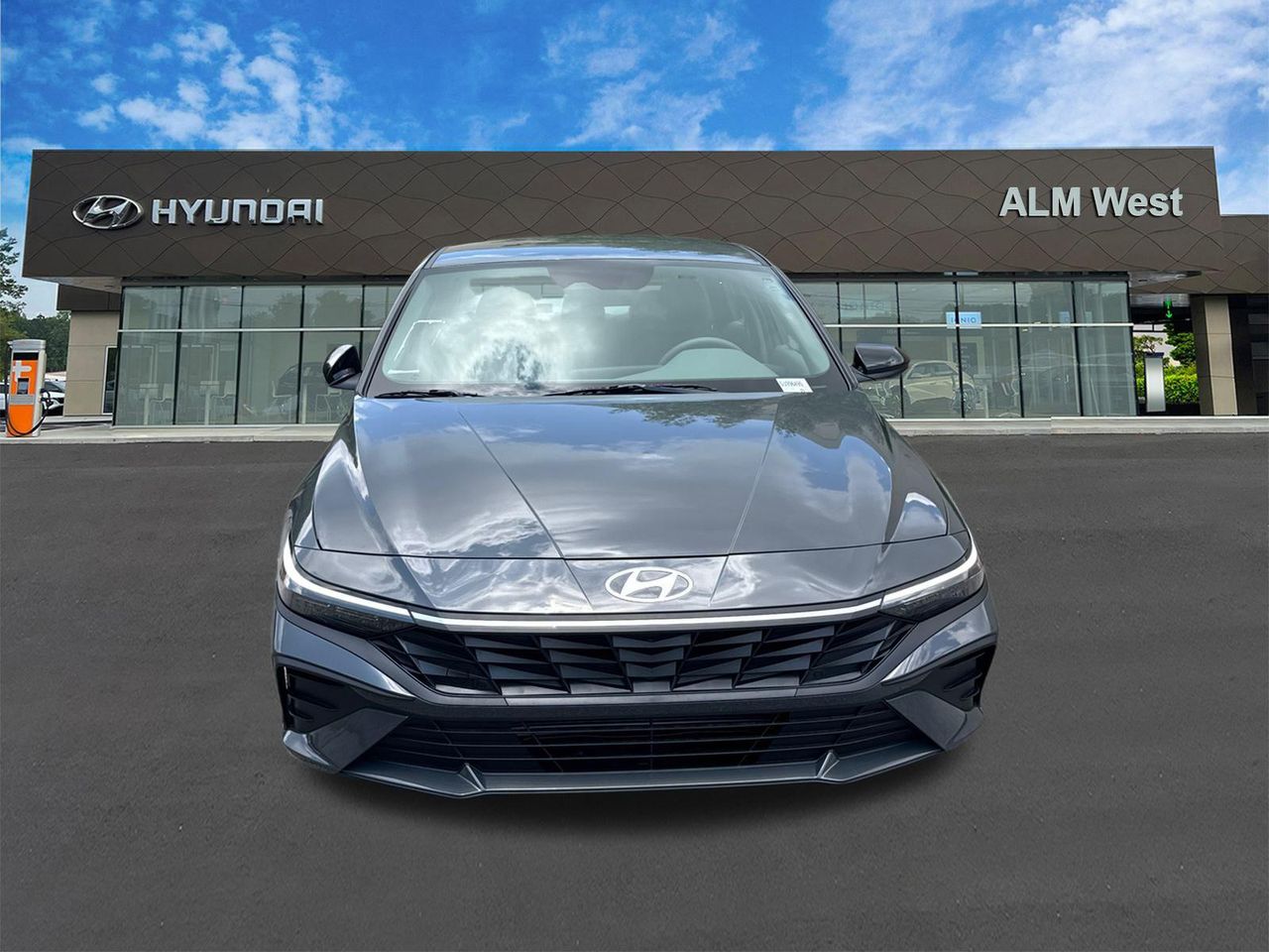 New 2025 Gray HYUNDAI SEL Sport image 2