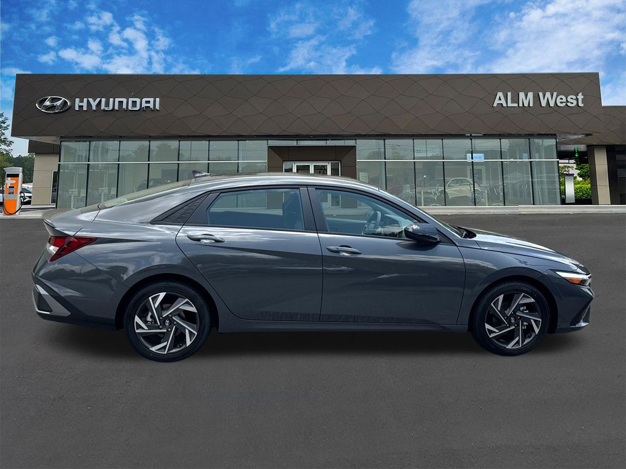 New 2025 Gray HYUNDAI SEL Sport image 5