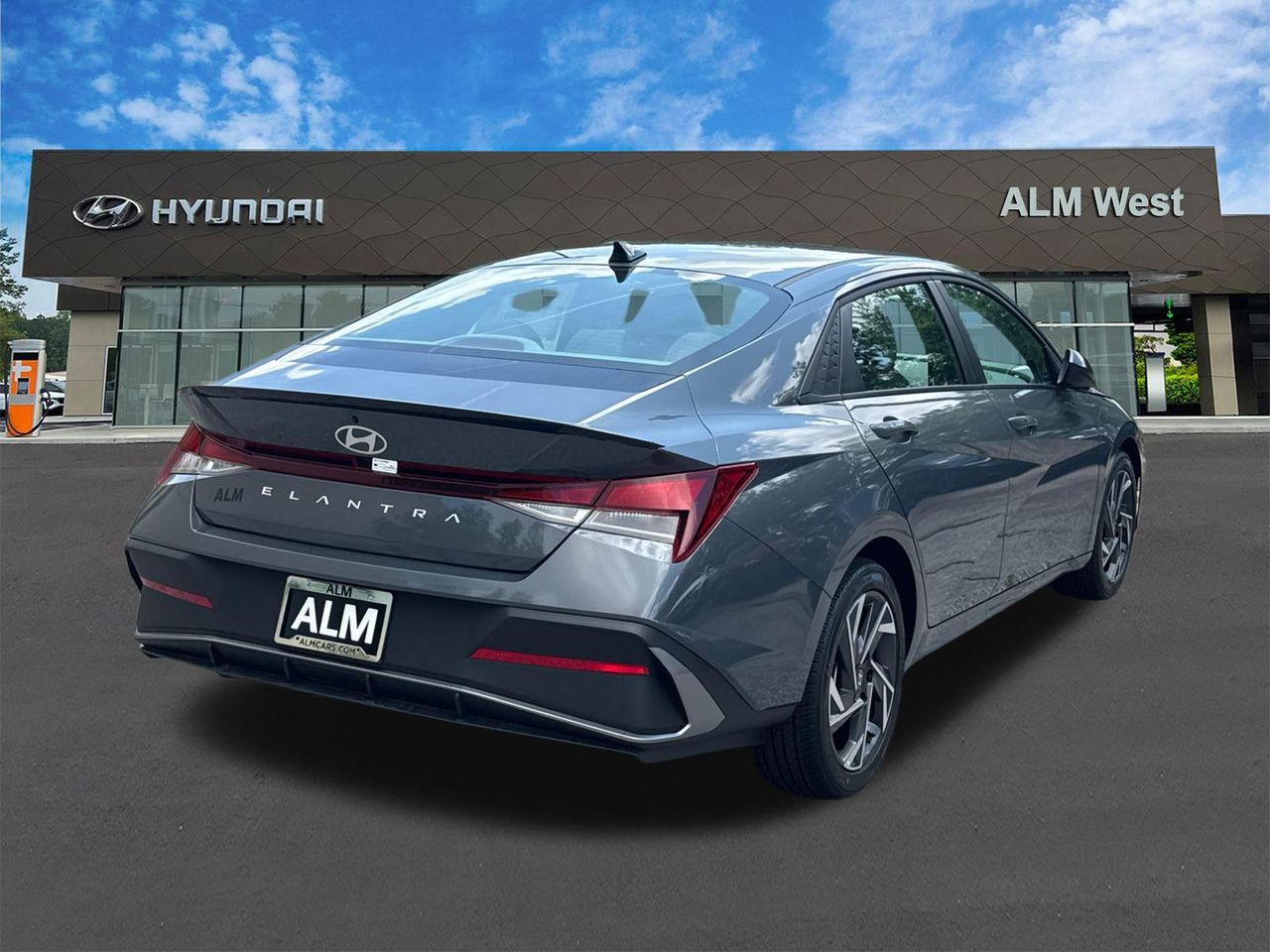 New 2025 Gray HYUNDAI SEL Sport image 6