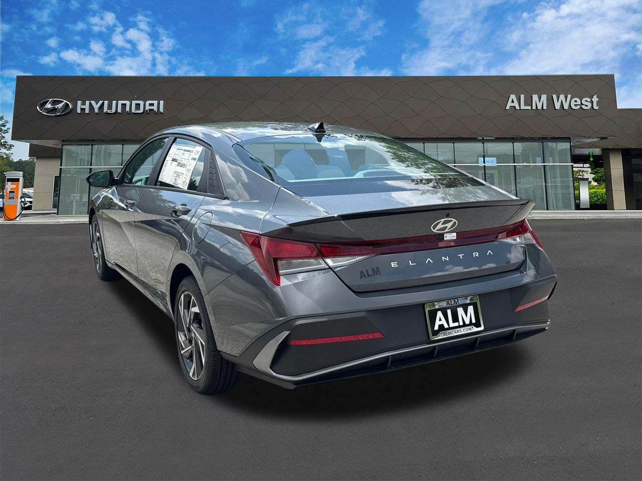New 2025 Gray HYUNDAI SEL Sport image 8