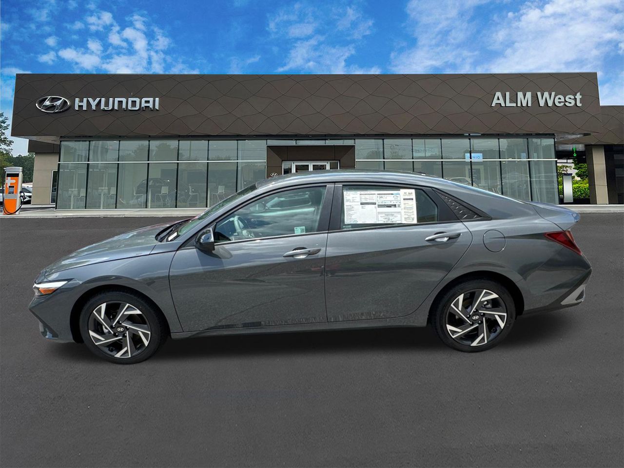 New 2025 Gray HYUNDAI SEL Sport image 9