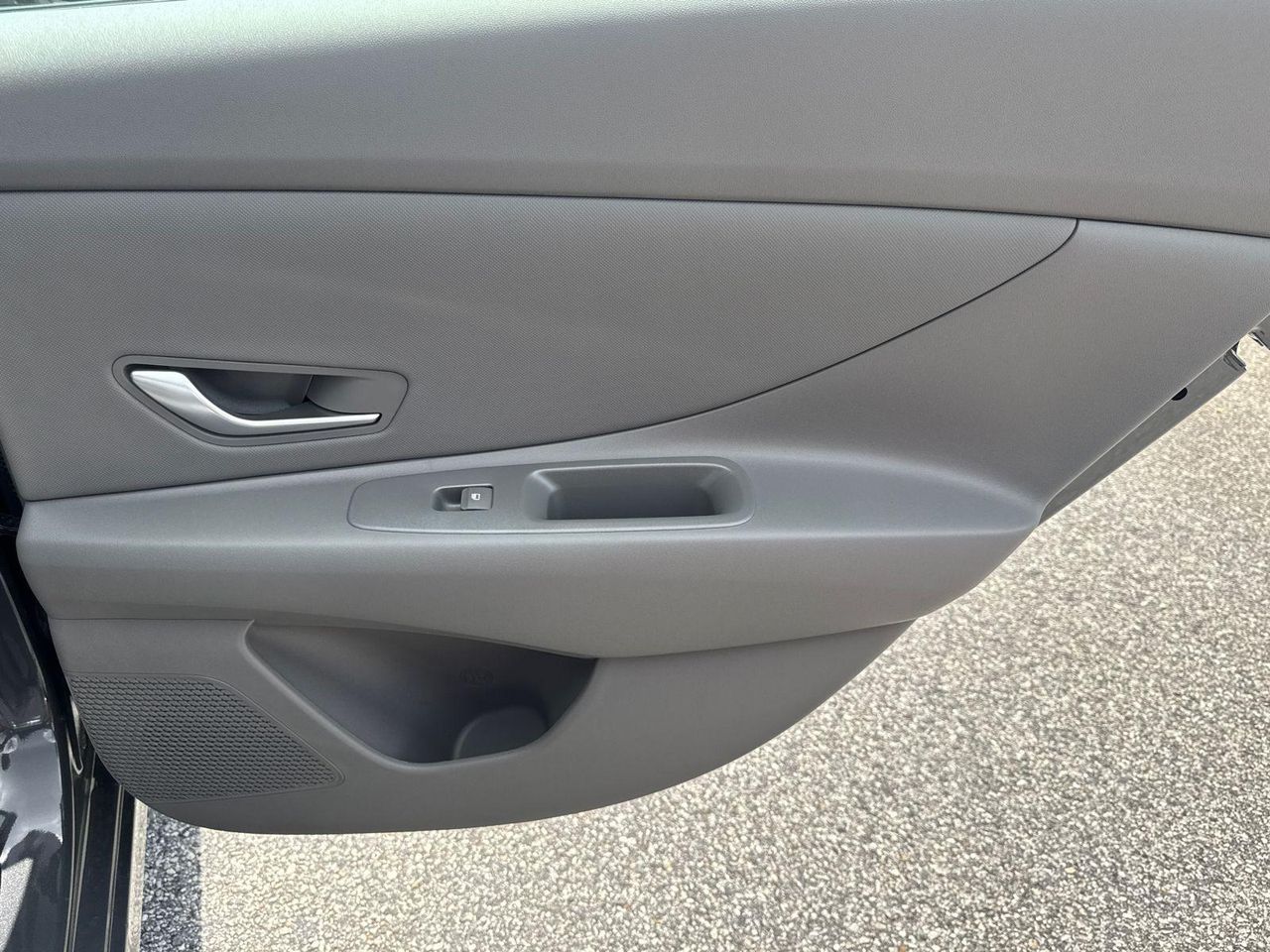 New 2025 Gray HYUNDAI SEL Sport image 17