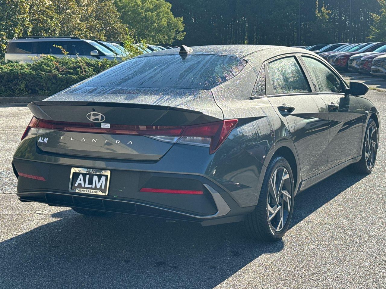 2025 Hyundai Elantra SEL Sport photo 5