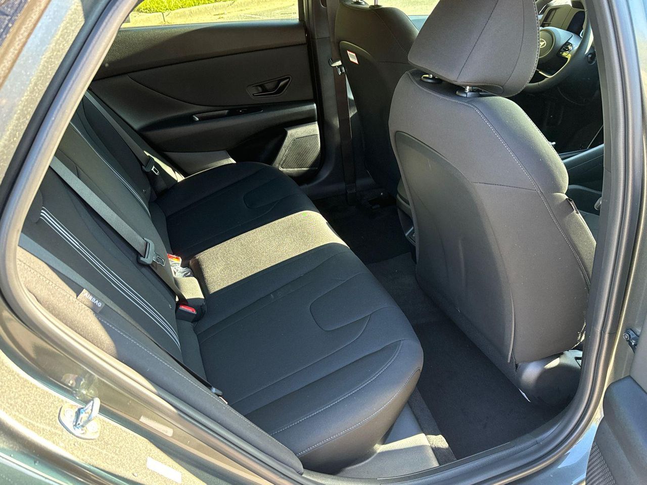 2025 Hyundai Elantra SEL Sport photo 15
