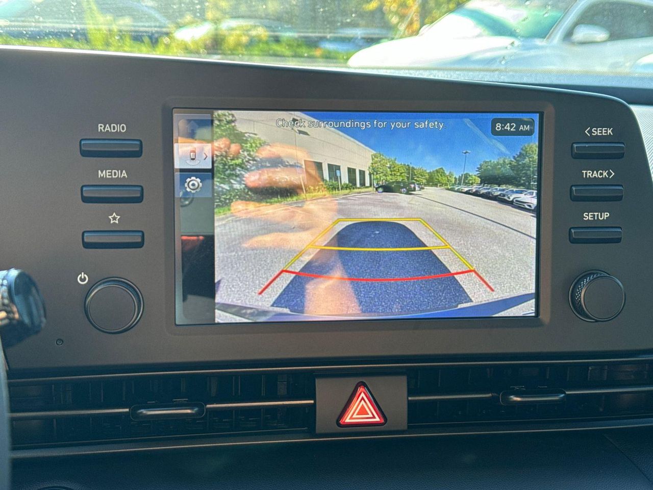 2025 Hyundai Elantra SEL Sport photo 30