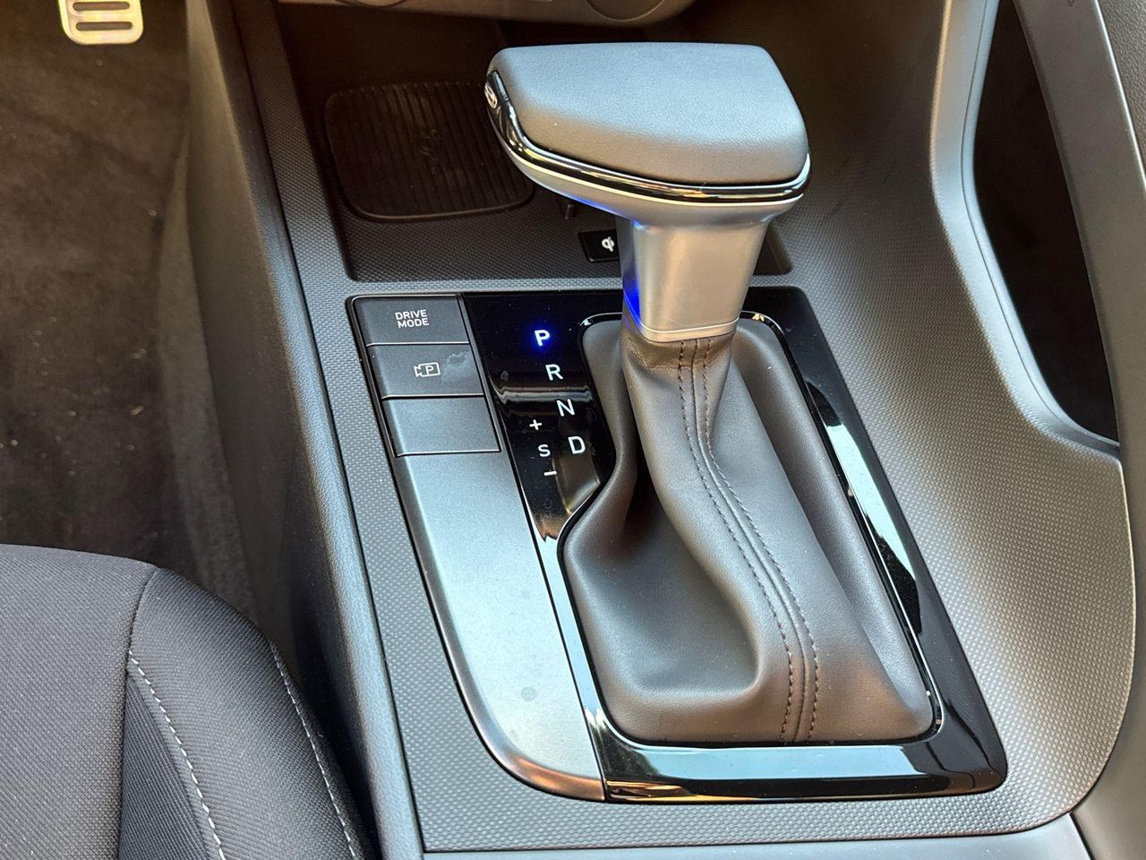 2025 Hyundai Elantra SEL Sport photo 33