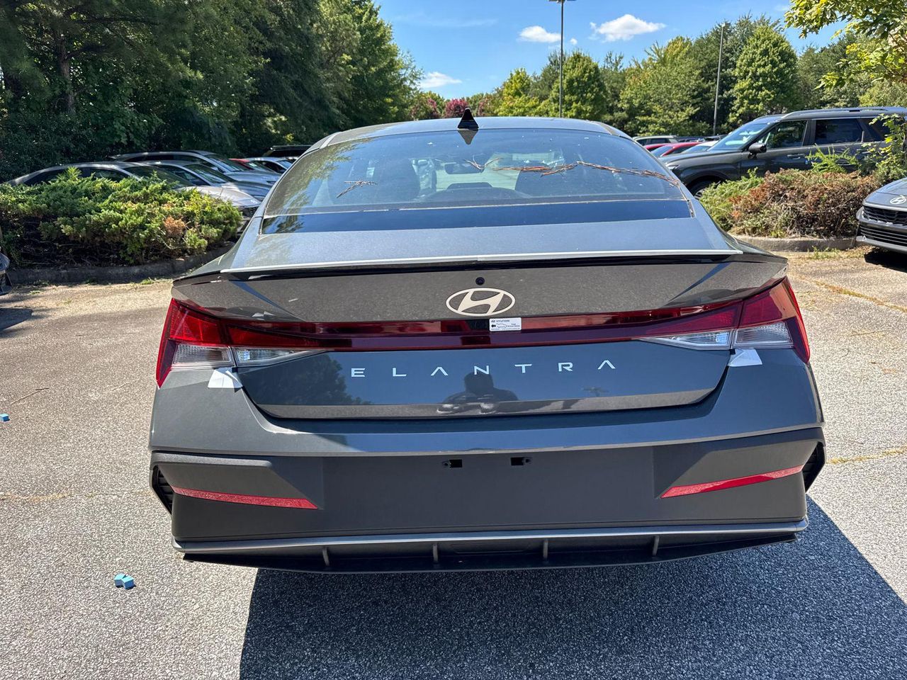 2025 Hyundai Elantra SEL Sport photo 6