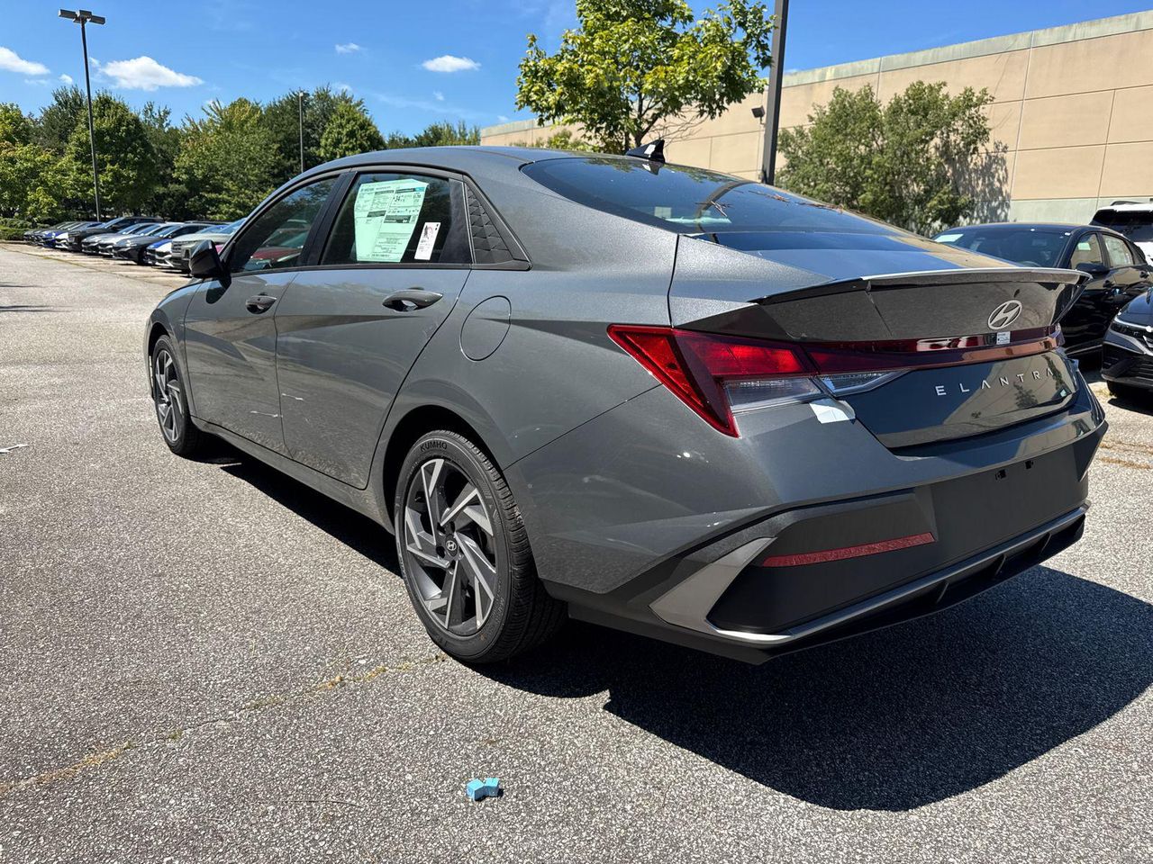2025 Hyundai Elantra SEL Sport photo 7