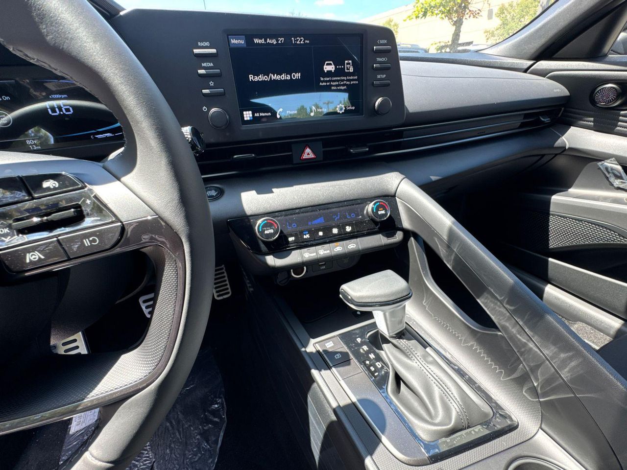 2025 Hyundai Elantra SEL Sport photo 28