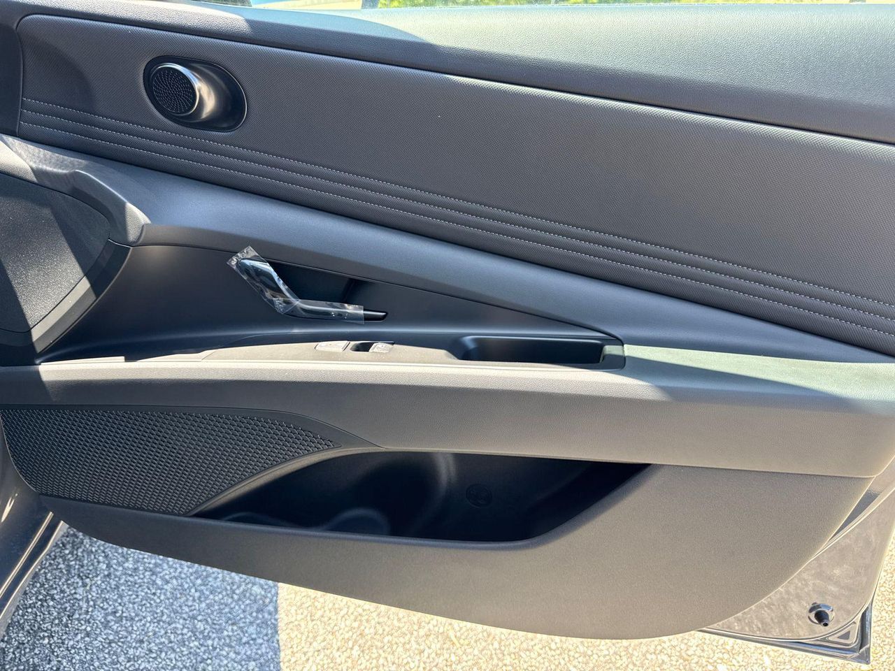 2025 Hyundai Elantra SEL - Photo 15