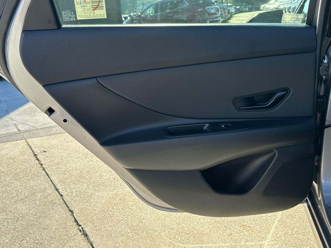 2025 Hyundai Elantra SEL Sport photo 21