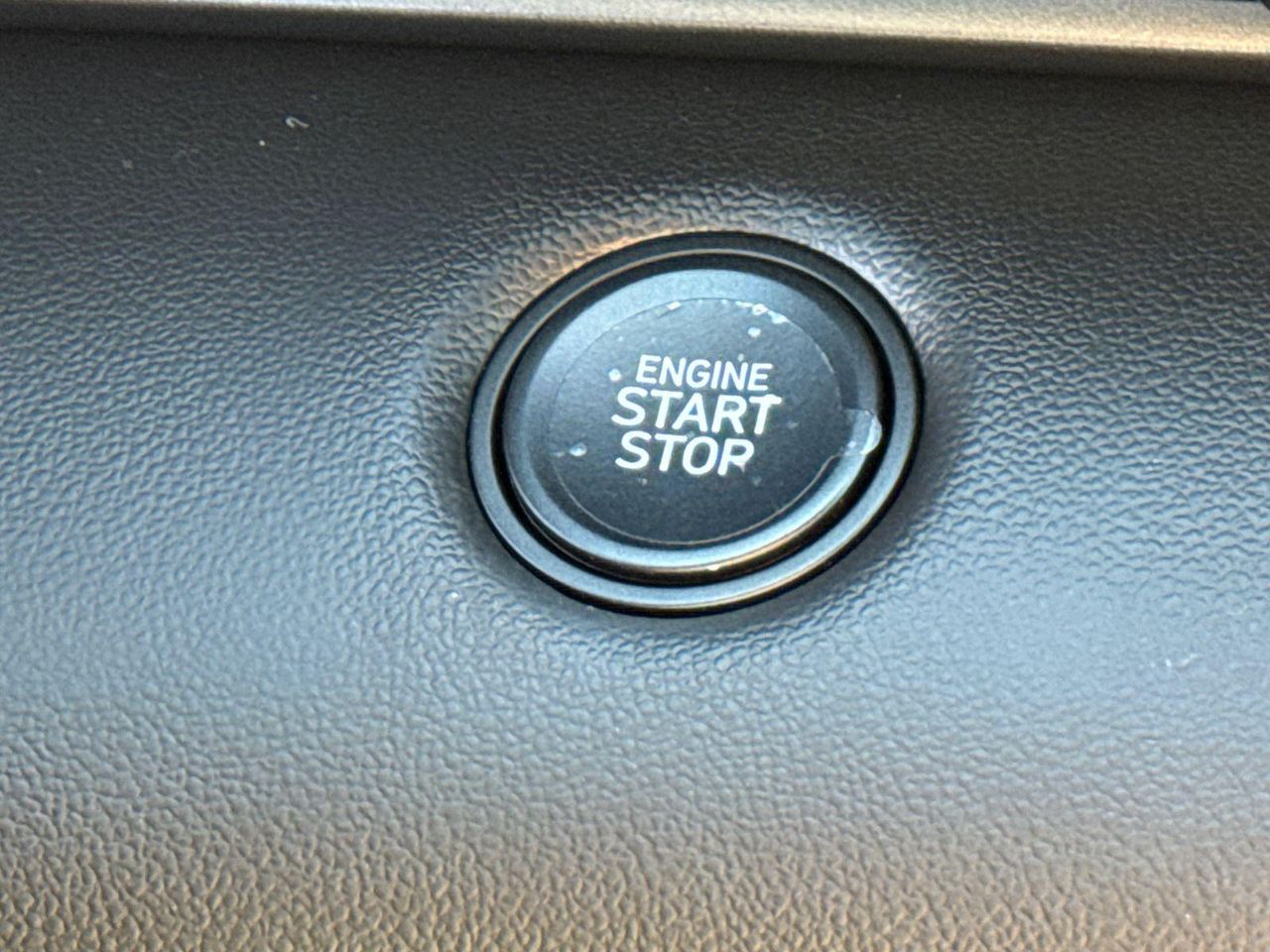 2025 Hyundai Elantra SEL Sport photo 32